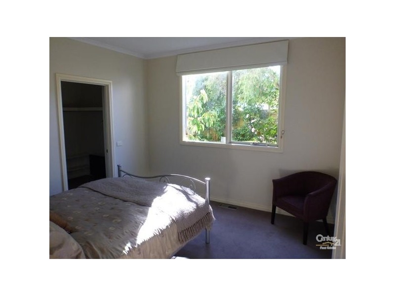 52 Van Ness Avenue, Mornington VIC 3931