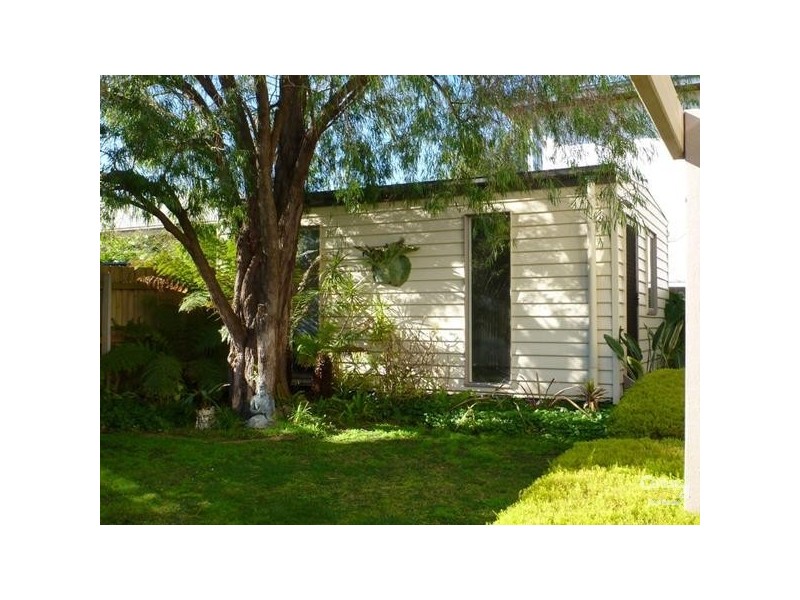 52 Van Ness Avenue, Mornington VIC 3931