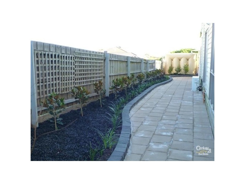 52 Van Ness Avenue, Mornington VIC 3931