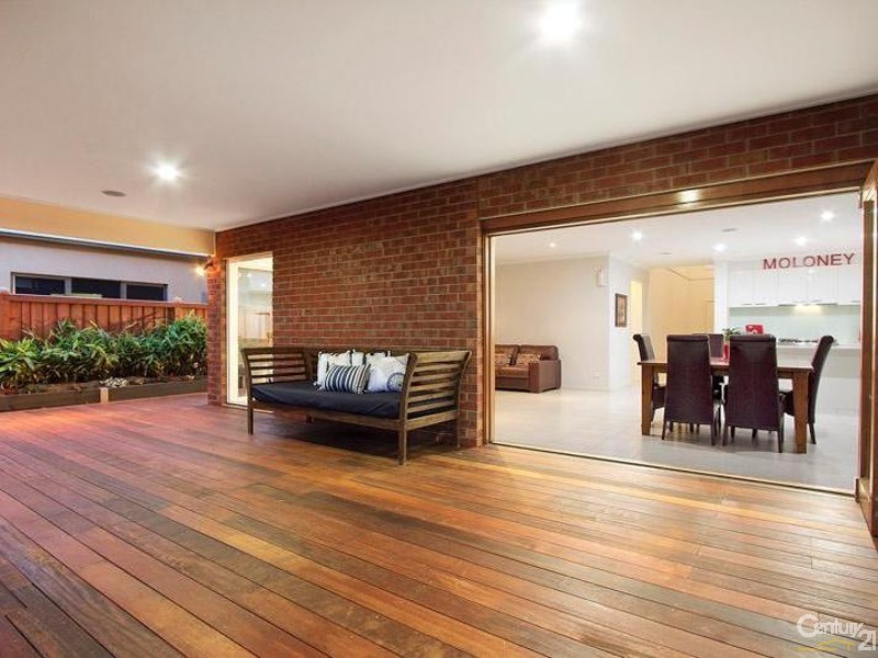 16 Vacation Way, Point Cook VIC 3030