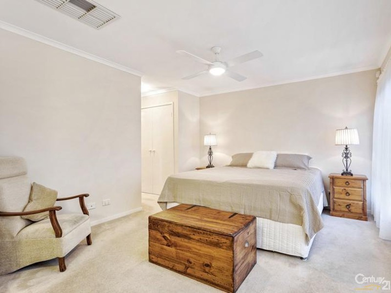 8 St Nicholas Court, Tarneit VIC 3029