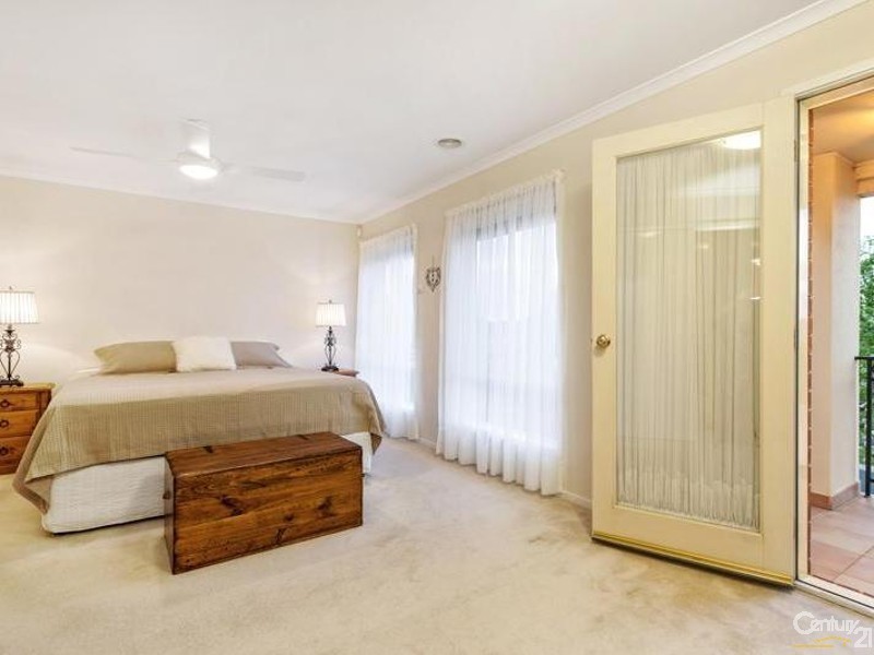 8 St Nicholas Court, Tarneit VIC 3029