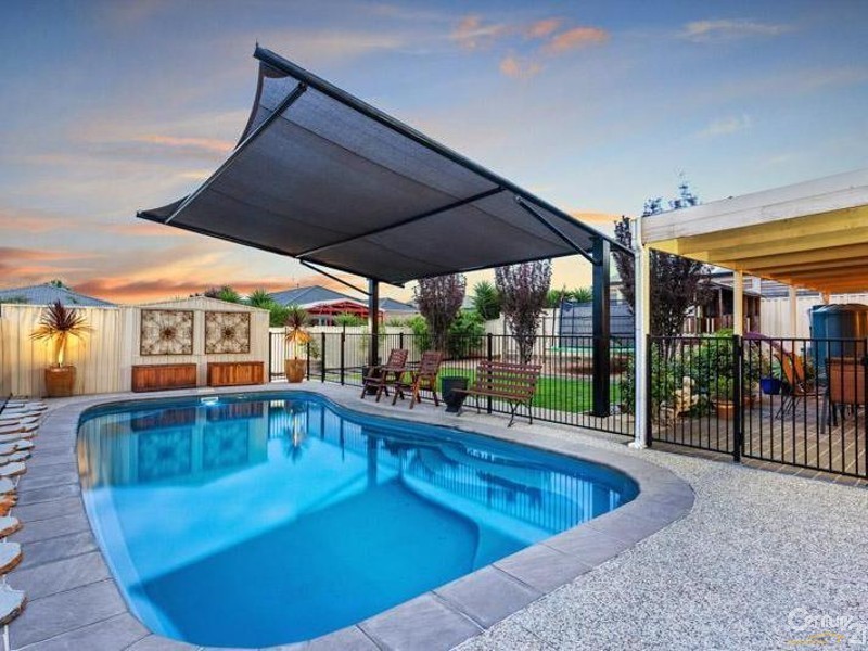 8 St Nicholas Court, Tarneit VIC 3029