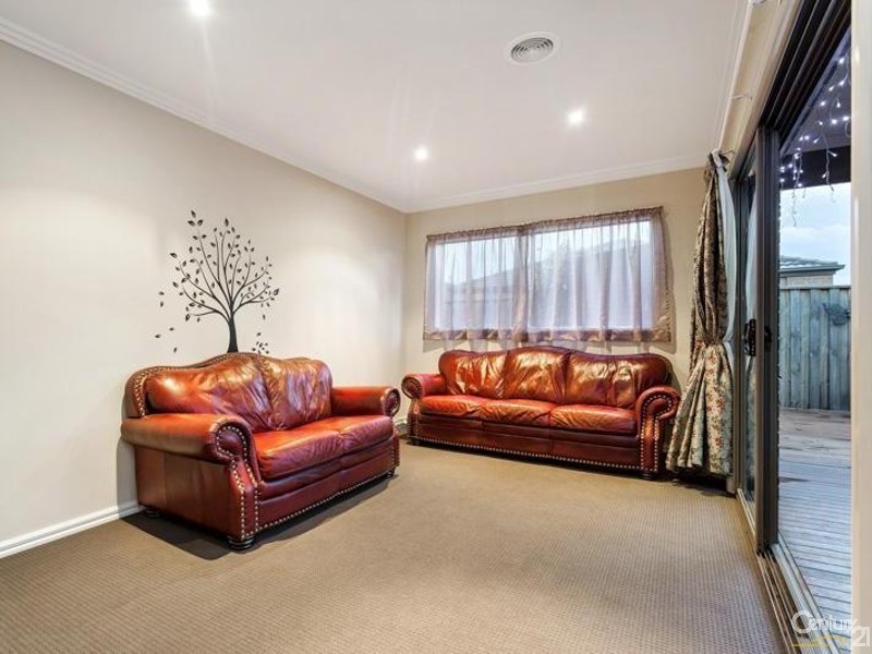 15 Keppel Way, Point Cook VIC 3030