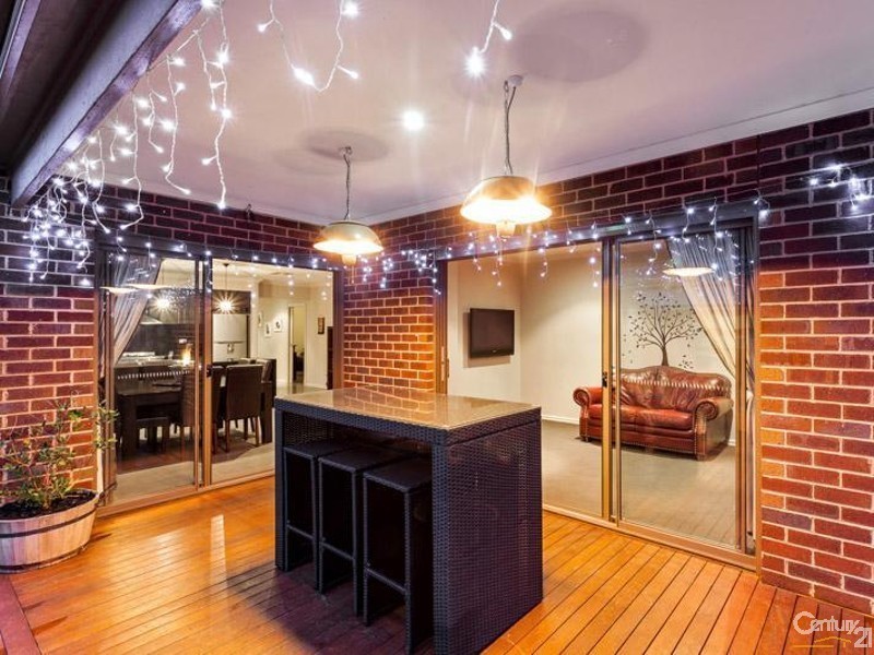 15 Keppel Way, Point Cook VIC 3030