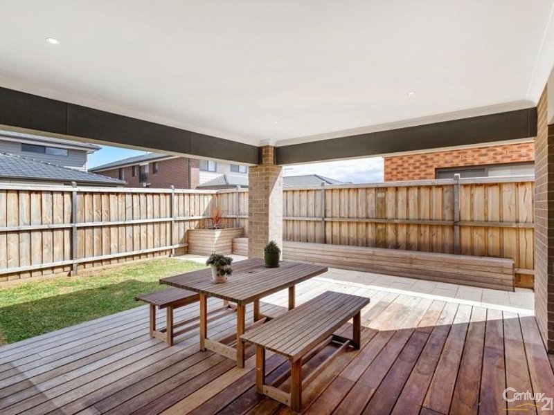 26 Rowan Avenue, Williams Landing VIC 3027