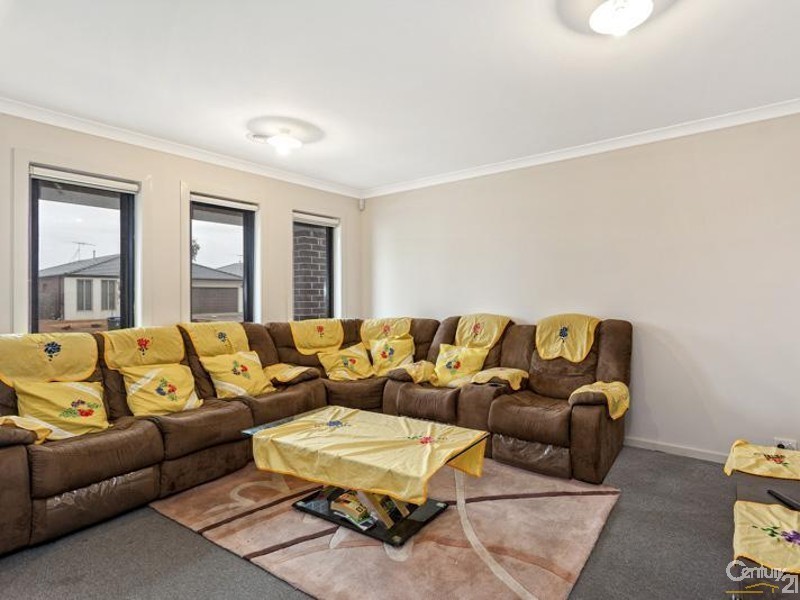25 Grassbird drive, Point Cook VIC 3030