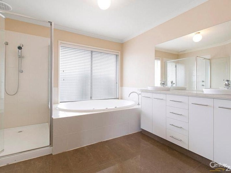 51 Times Square, Sanctuary Lakes VIC 3030