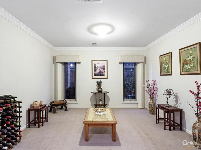 54 Malibu Boulevard, Point Cook VIC 3030