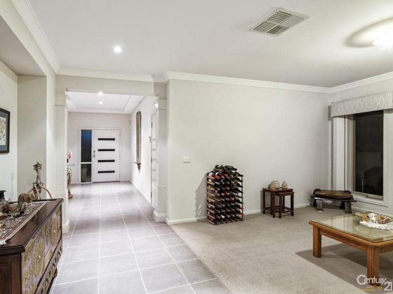 54 Malibu Boulevard, Point Cook VIC 3030