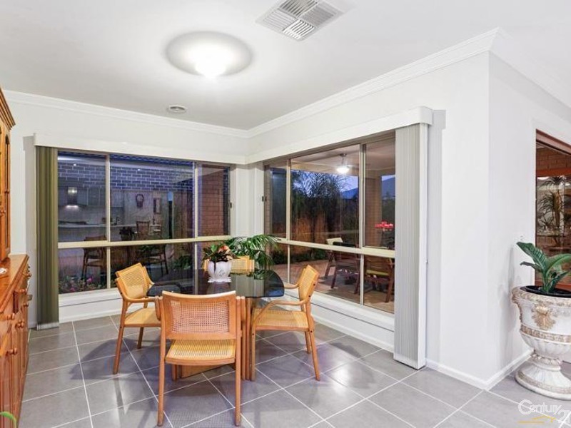 54 Malibu Boulevard, Point Cook VIC 3030