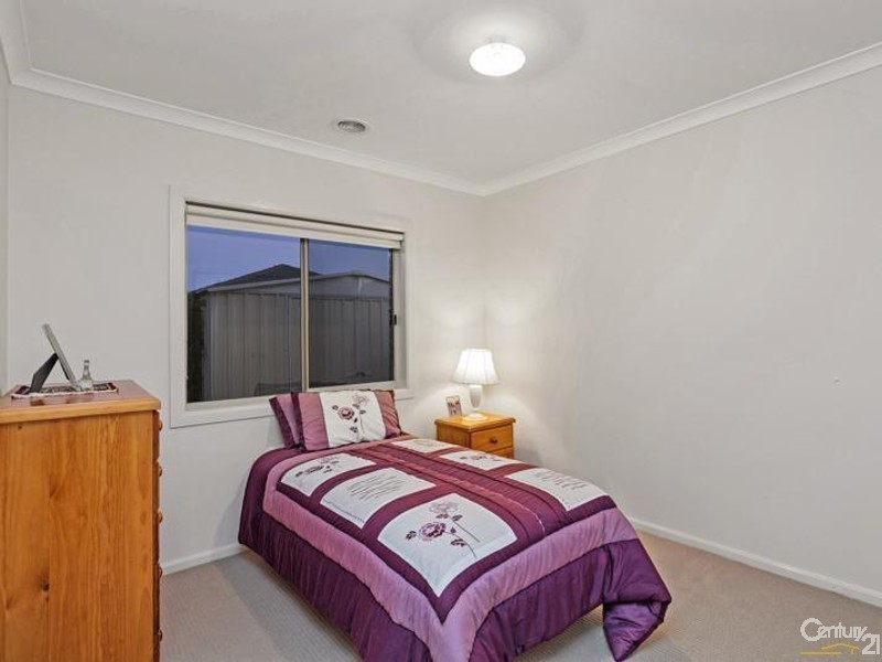 54 Malibu Boulevard, Point Cook VIC 3030