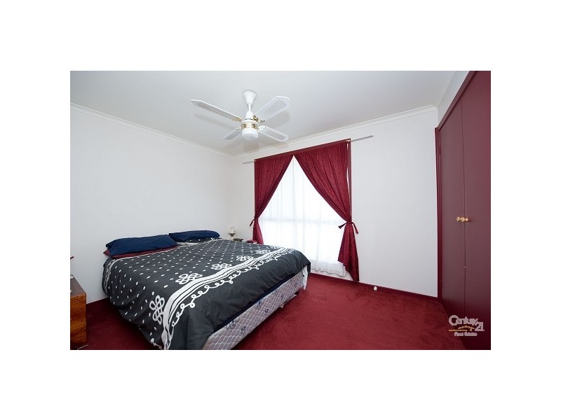 15 Bower Drive, Werribee VIC 3030