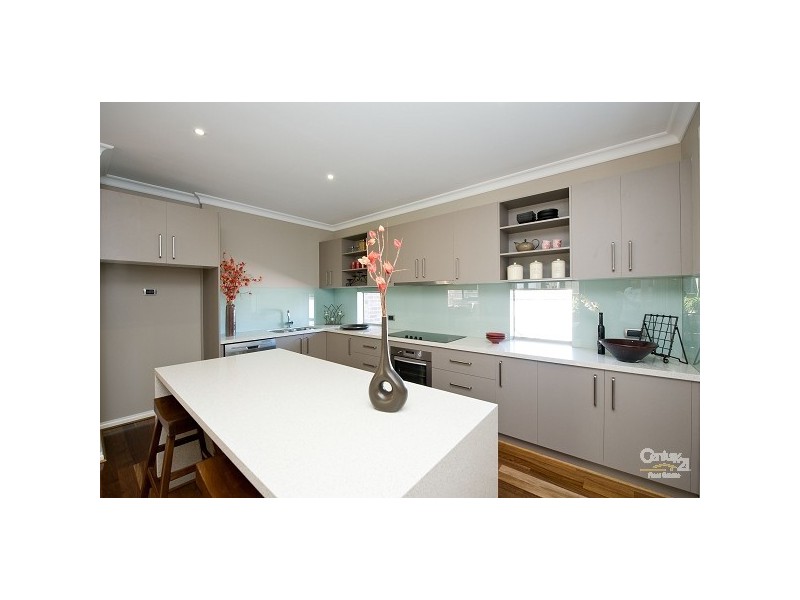 2 Reflections Boulevard, Tarneit VIC 3029