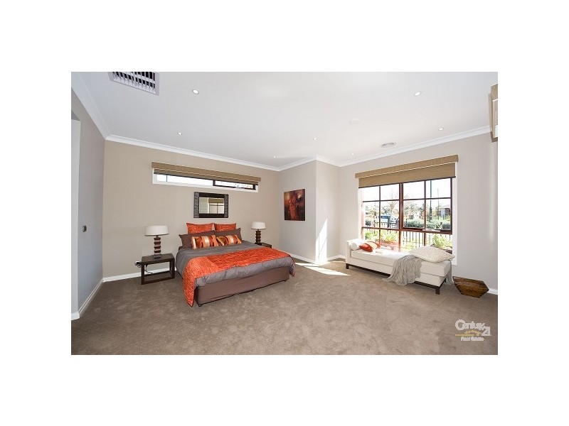 2 Reflections Boulevard, Tarneit VIC 3029