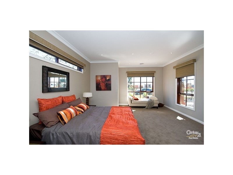 2 Reflections Boulevard, Tarneit VIC 3029