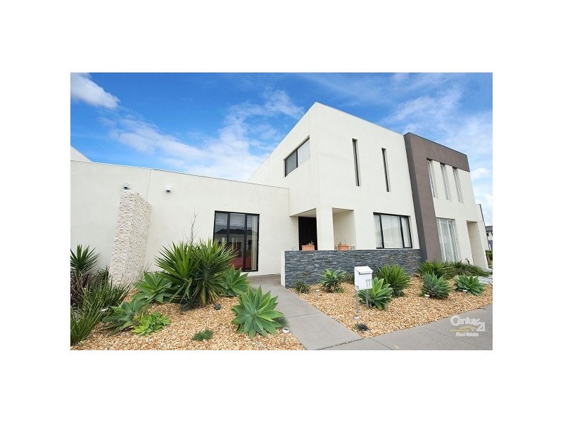 111 Signature Boulevard, Sanctuary Lakes VIC 3030