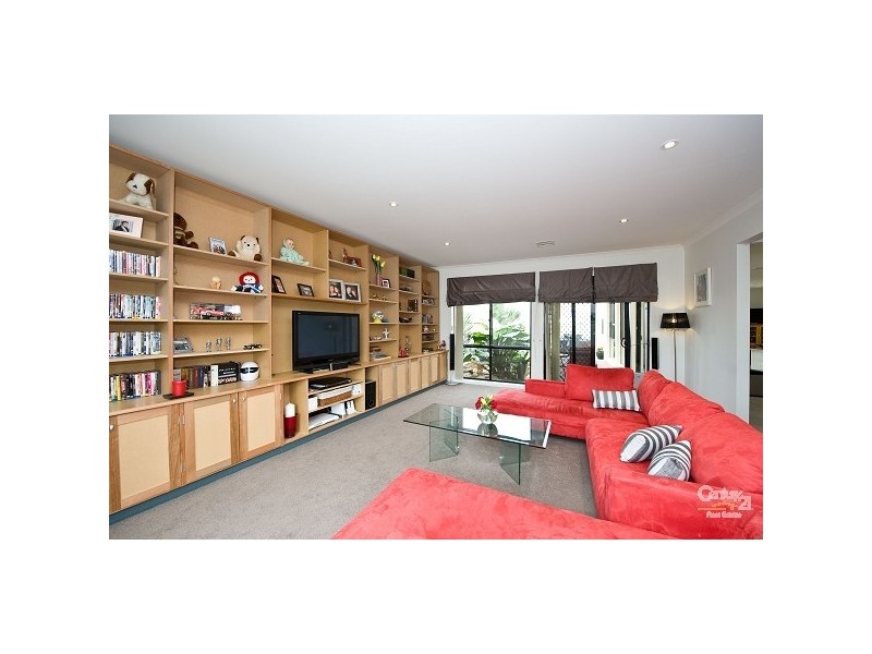 111 Signature Boulevard, Sanctuary Lakes VIC 3030