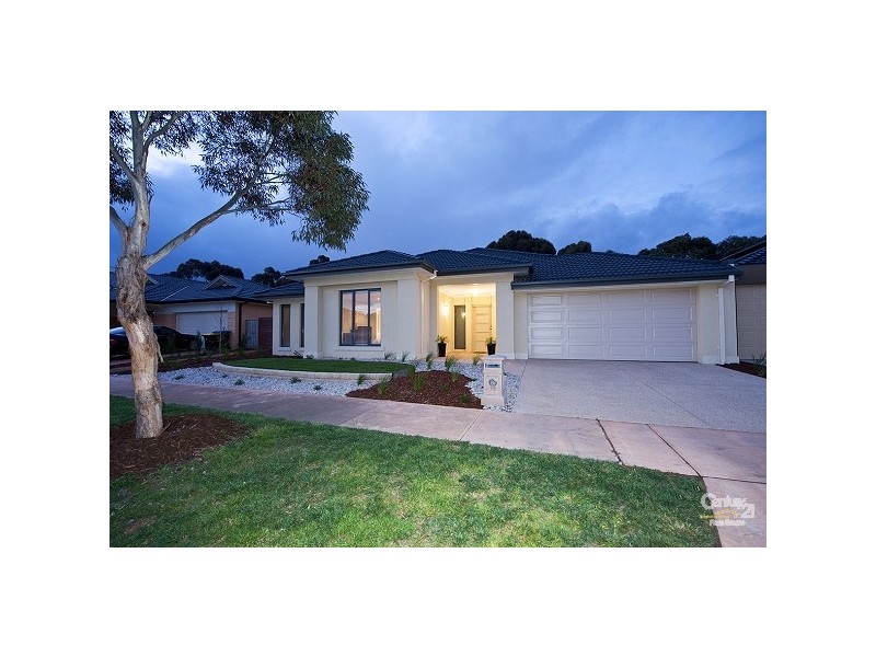 15 Springbank Court, Sanctuary Lakes VIC 3030