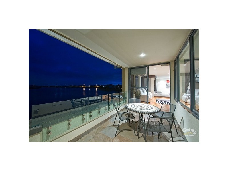 2 Shimmerlake Close, Sanctuary Lakes VIC 3030