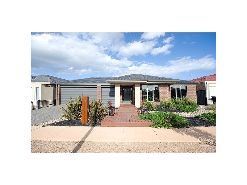 4 Villiers Drive, Point Cook VIC 3030