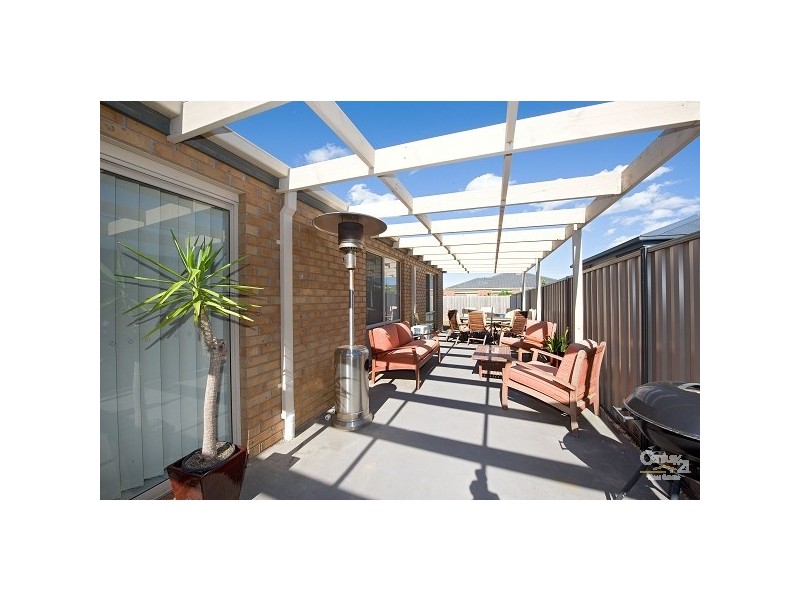 212 Thames Blvd, Tarneit VIC 3029