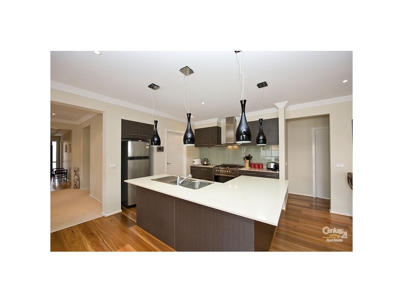 5 Hasluck Gardens, Point Cook VIC 3030