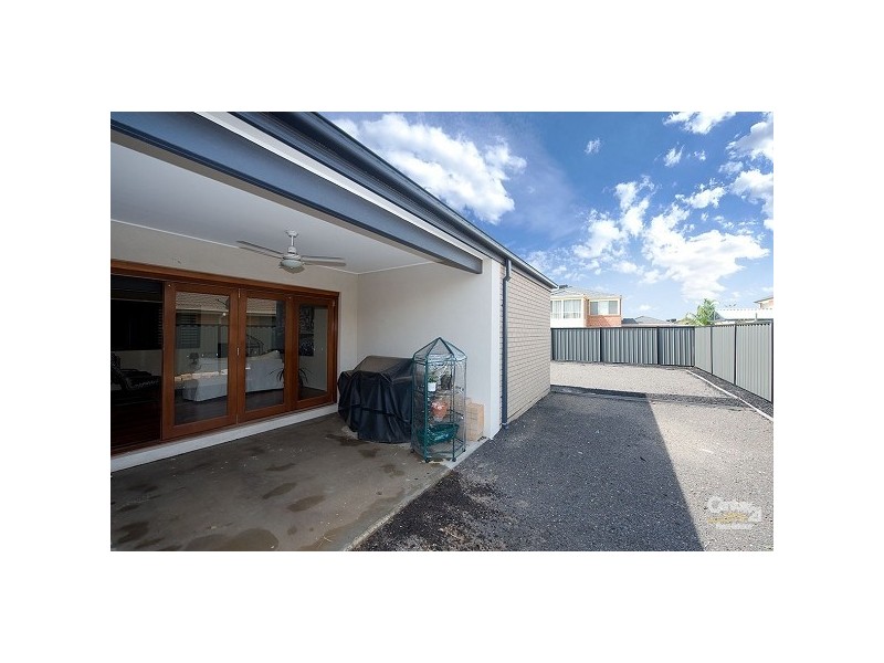 5 Hasluck Gardens, Point Cook VIC 3030