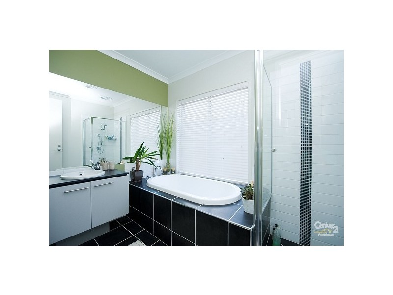 26 Nossal Drive, Point Cook VIC 3030