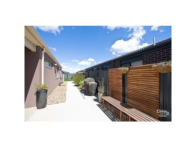 26 Nossal Drive, Point Cook VIC 3030