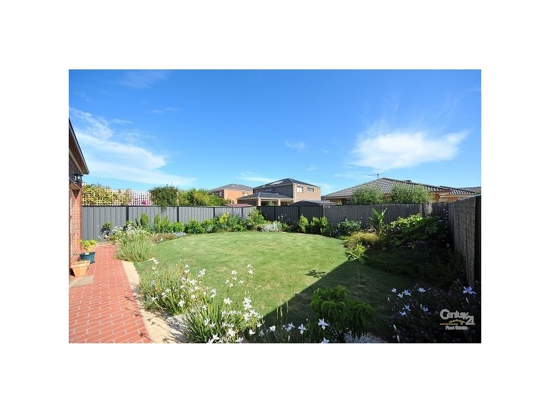 21 Miles Franklin Boulevard, Point Cook VIC 3030