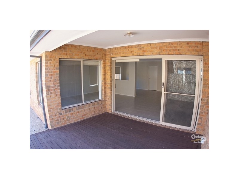 9 Staten Way, Sanctuary Lakes VIC 3030