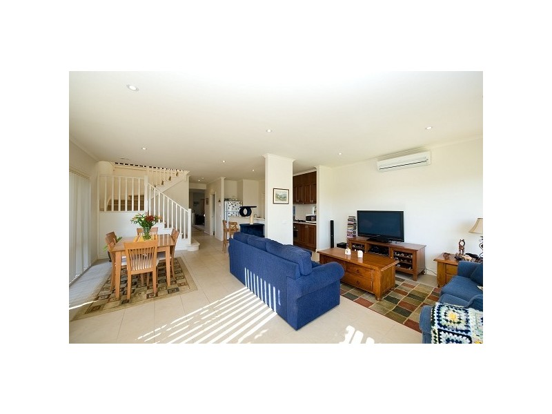 21 Miles Franklin Boulevard, Point Cook VIC 3030