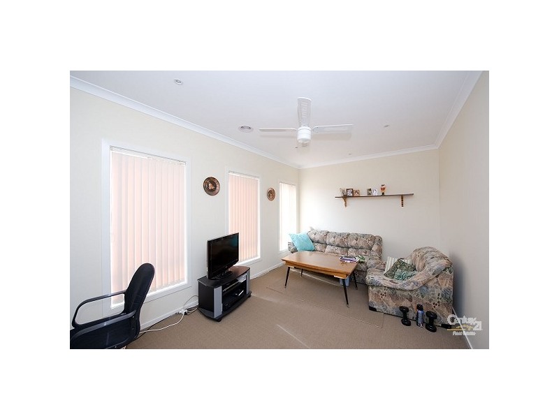 12 Banilla Close, Point Cook VIC 3030