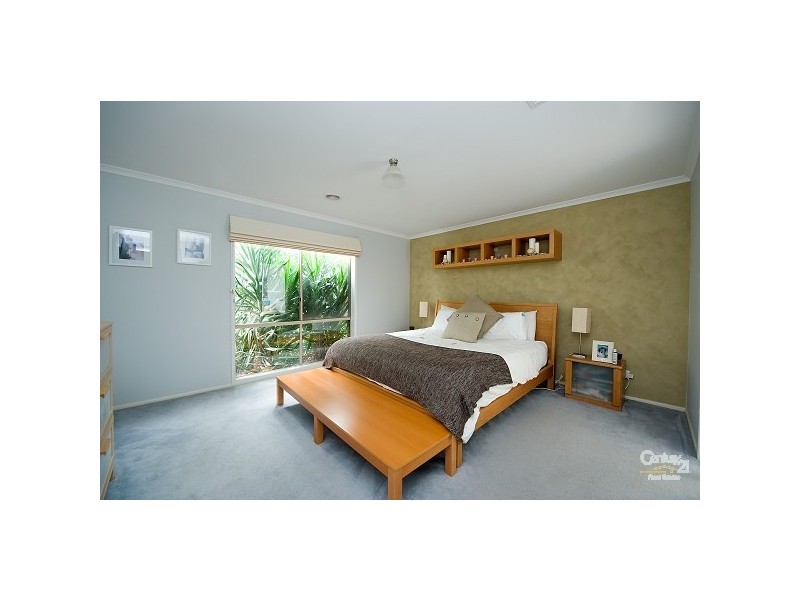 18 Sonnet Way, Truganina VIC 3029