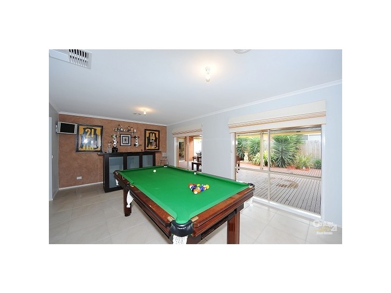 18 Sonnet Way, Truganina VIC 3029