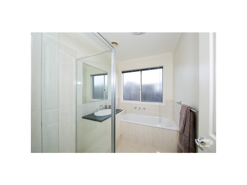 102 Sunset Views Boulevard, Tarneit VIC 3029