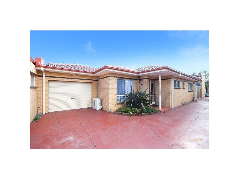 2/15 Waiora Parade, West Footscray VIC 3012