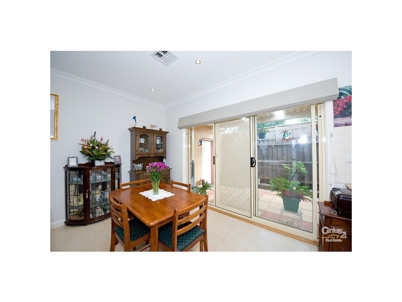 2/15 Waiora Parade, West Footscray VIC 3012