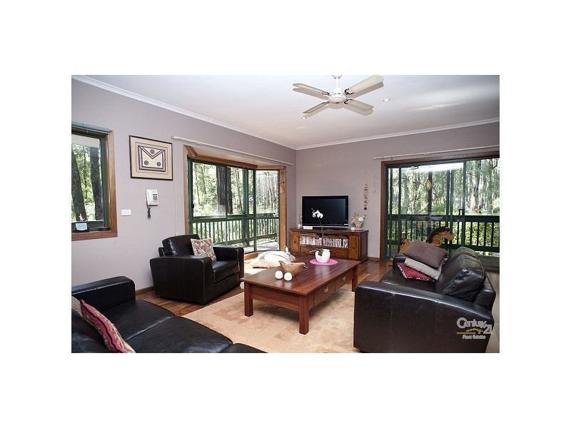 29 Stewart Road, Emerald VIC 3782