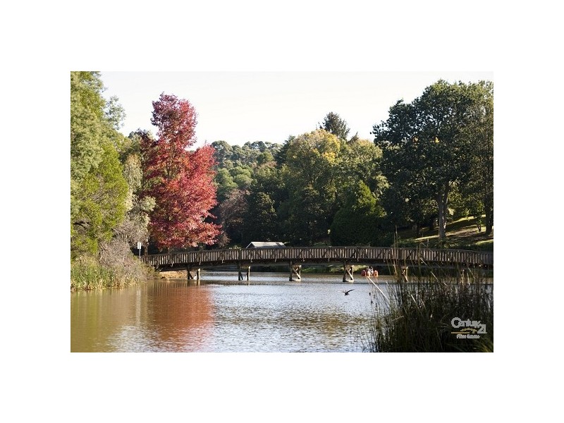 29 Stewart Road, Emerald VIC 3782