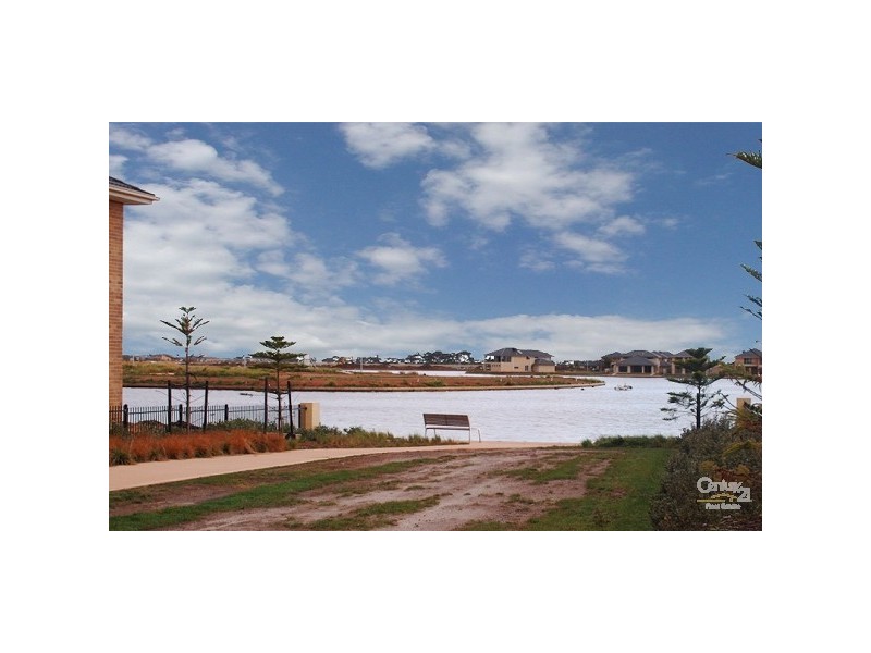 37 Sanctuary Lakes East Boulevard, Sanctuary Lakes VIC 3030