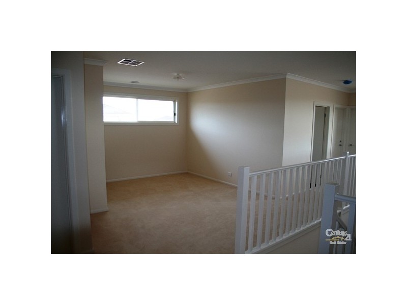 37 Sanctuary Lakes East Boulevard, Sanctuary Lakes VIC 3030