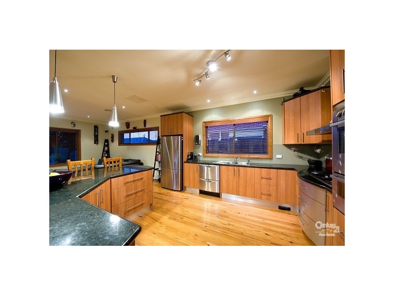 11 Irving Street, Point Cook VIC 3030