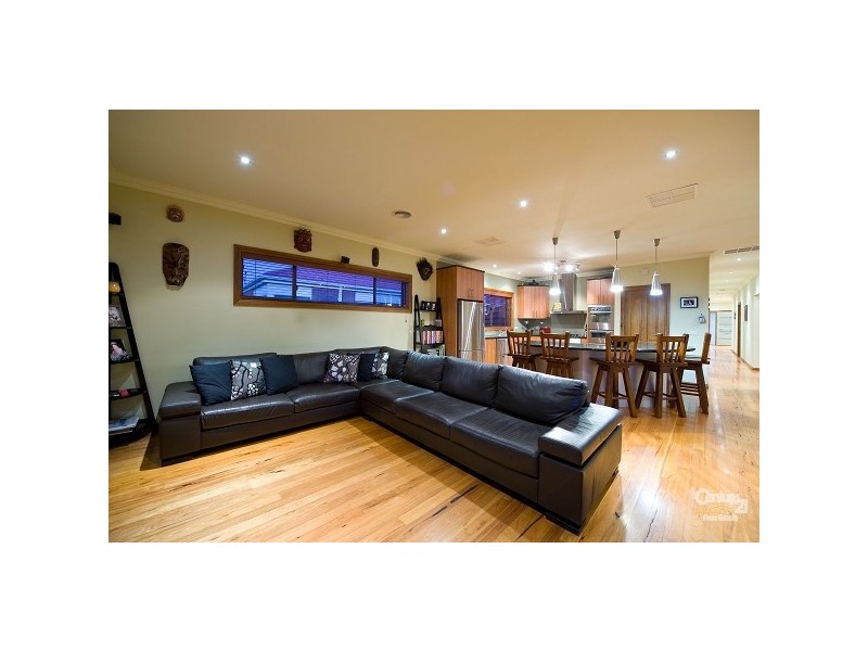 11 Irving Street, Point Cook VIC 3030