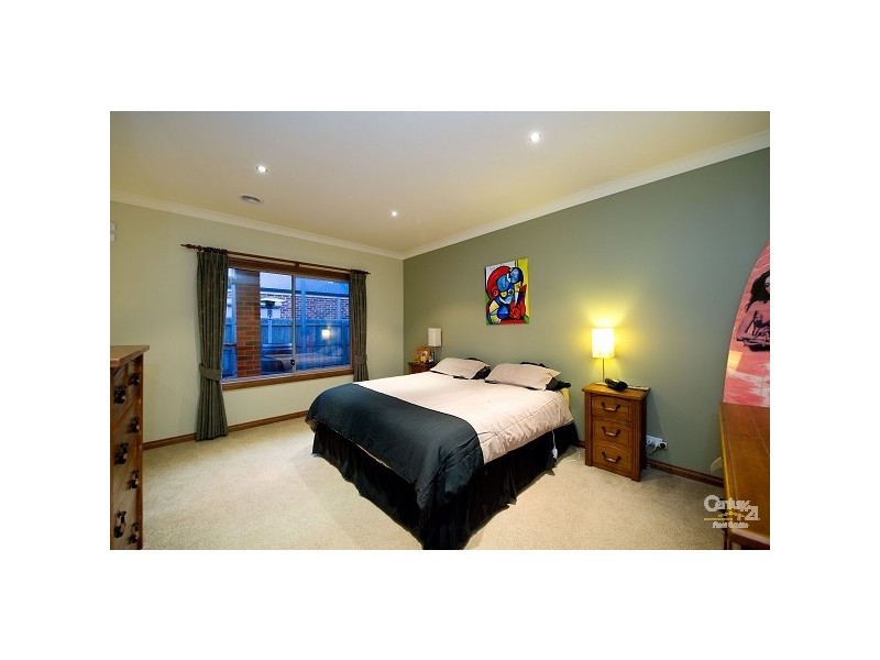 11 Irving Street, Point Cook VIC 3030