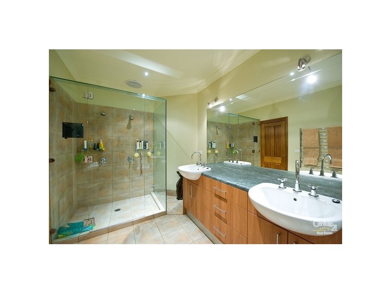 11 Irving Street, Point Cook VIC 3030