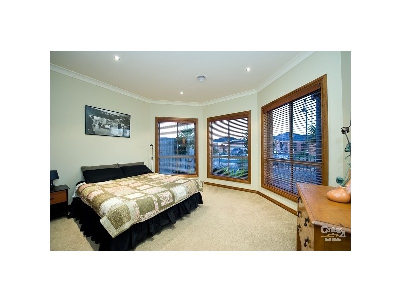 11 Irving Street, Point Cook VIC 3030