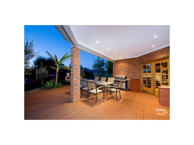 11 Irving Street, Point Cook VIC 3030