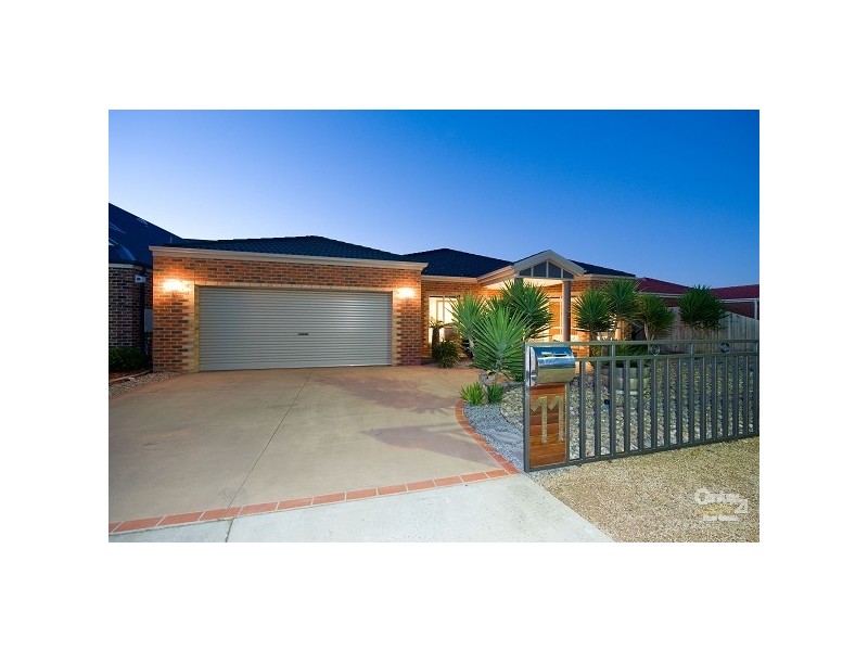 11 Irving Street, Point Cook VIC 3030